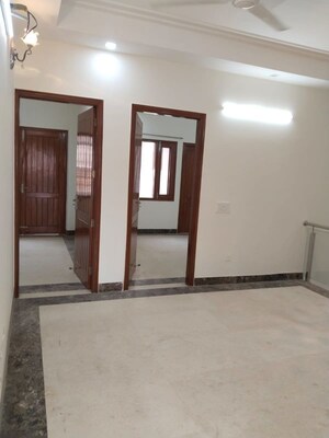 3 BHK Builder Floor For Rent in Sector 44