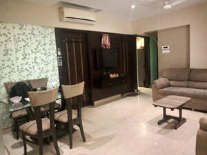 2.5 BHK Apartment For Rent in Satguru Dhrishti, Khar West