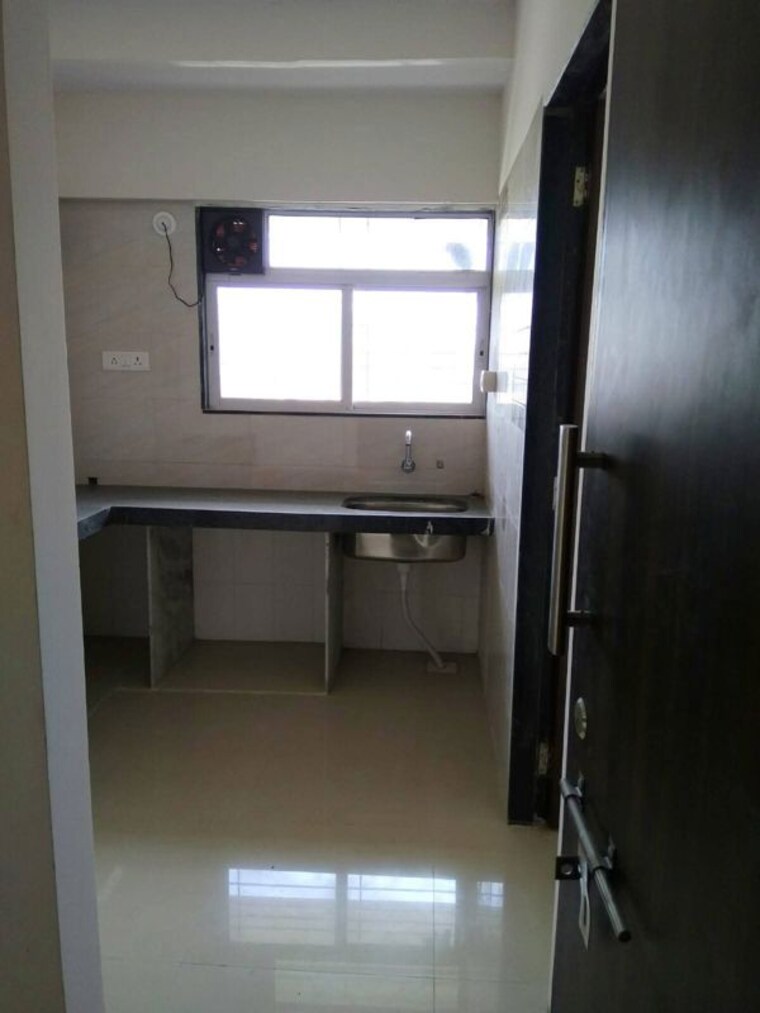 Bathroom, andheri west 1.5 Bedroom 565 Sq.Ft. Apartment In Andheri West Mumbai 10144025