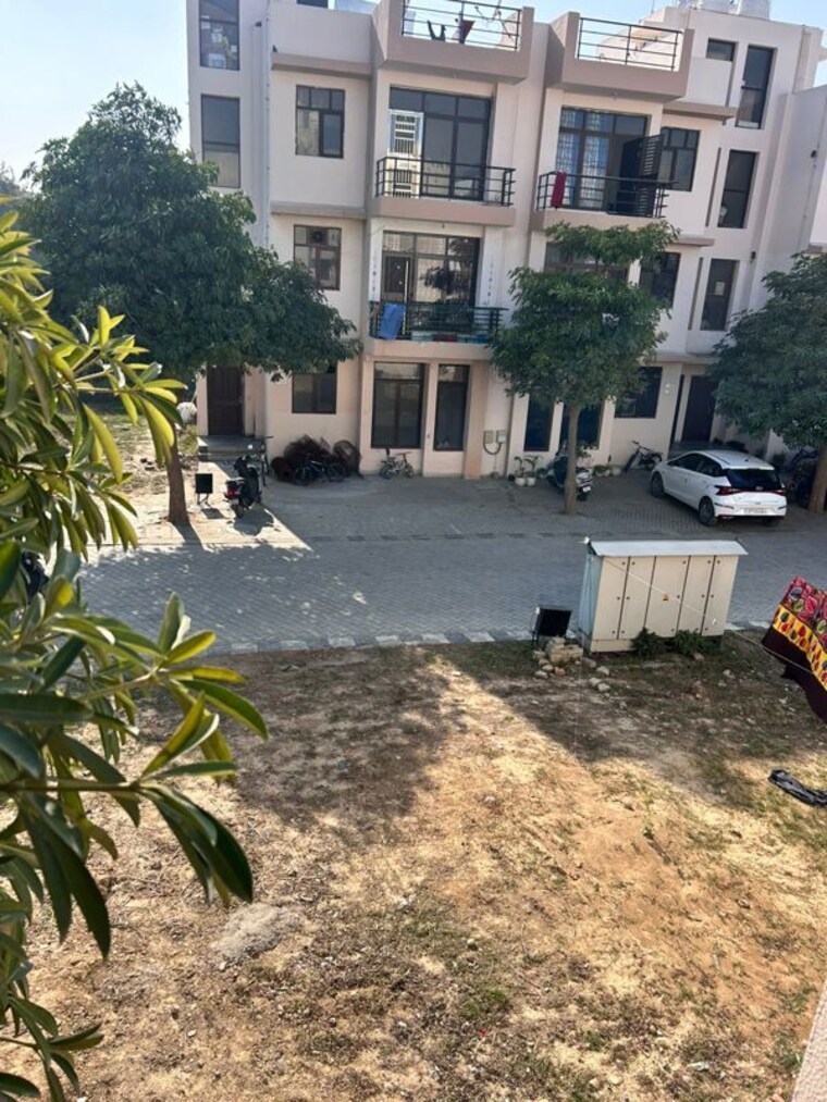 Exterior View, wave-floors 2 Bedroom 135 Sq.Yd. Builder Floor In Mahurali Ghaziabad 10144064