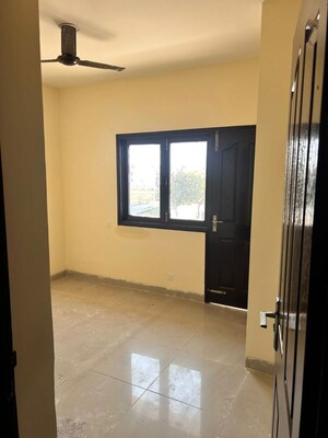 Bedroom in 2 BHK Builder Floor at Wave Floors, Mahurali – for Rent