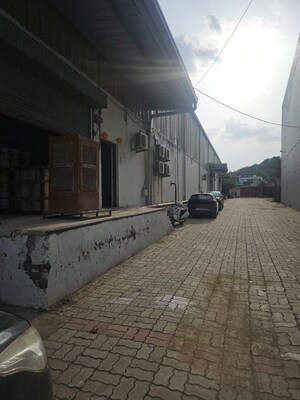 Parking in  Warehouse at Runkata – for Rent