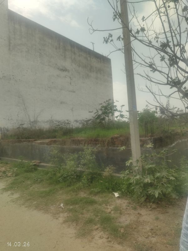 Plot For Sale in Rohta Road