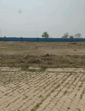  Plot For Sale in Sector 3 Wave City