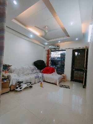 Living Room in 3 BHK Apartment at SS Mayfield Gardens, Sector 51 – for Rent