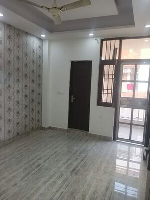 Room in 2 BHK Builder Floor at Vasundhara Sector 17 – for Sale