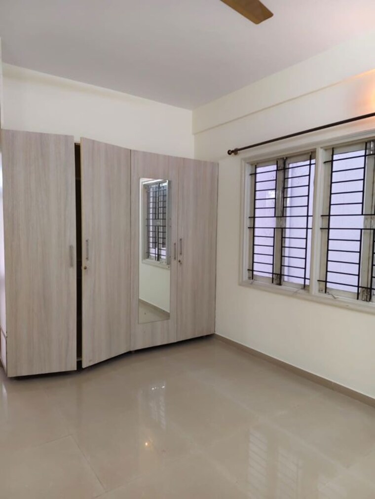Room, halasuru 2 Bedroom 1200 Sq.Ft. Apartment In Halasuru Bangalore 10144122