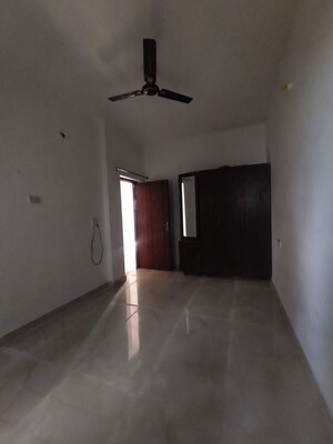Room in 2 BHK Villa at Vision Homes Ghazipur, Ghazipur – for Rent