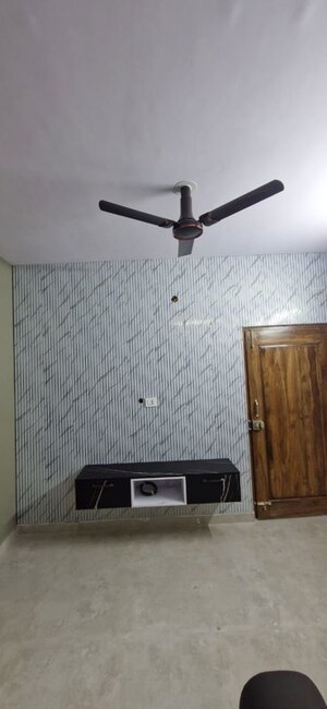 Furnished Amenities in 1 BHK Apartment at Indiranagar – for Rent