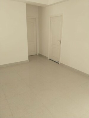 Room in 3.5 BHK Apartment at Paarth Aadyant, Gomti Nagar – for Rent