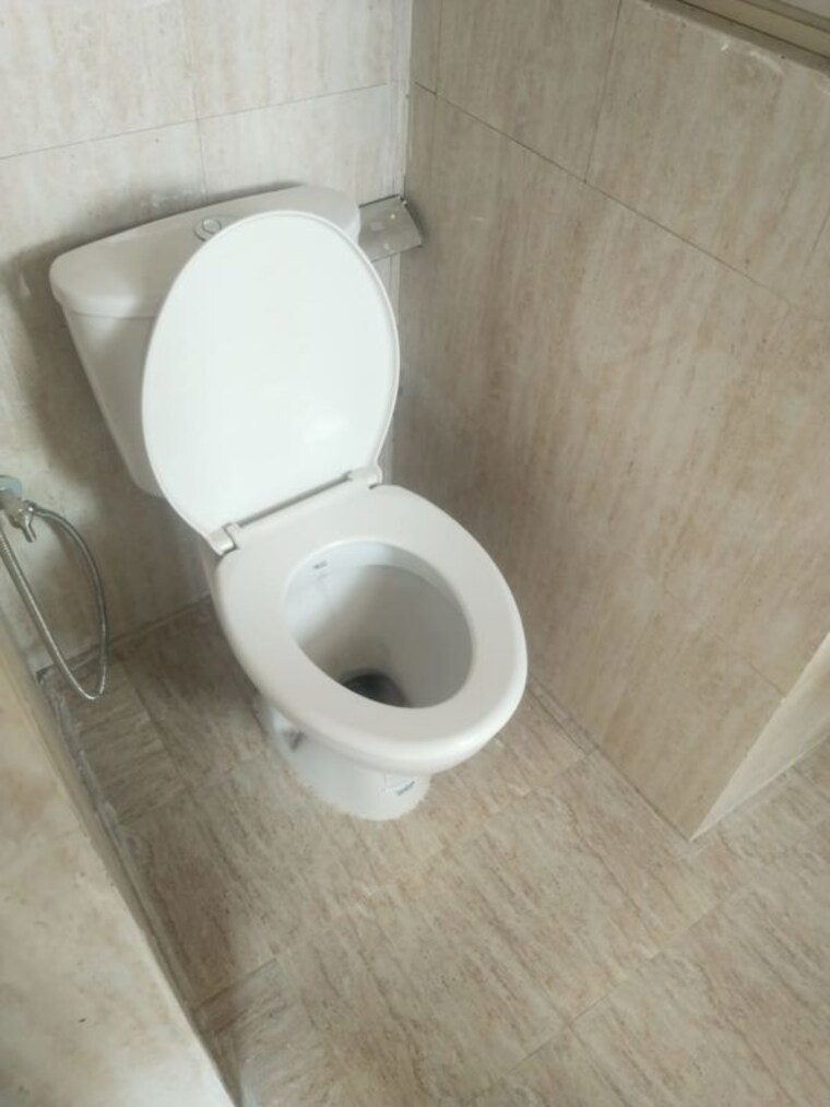 Bathroom, paarth-aadyant 3.5 Bedroom 1750 Sq.Ft. Apartment In Gomti Nagar Lucknow 10144149