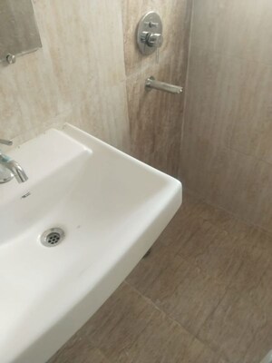 Furnished Amenities in 3.5 BHK Apartment at Paarth Aadyant, Gomti Nagar – for Rent