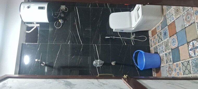 Attached Bathroom, sarita vihar 1 Bedroom 350 Sq.Ft. Apartment In Sarita Vihar Delhi 10144152