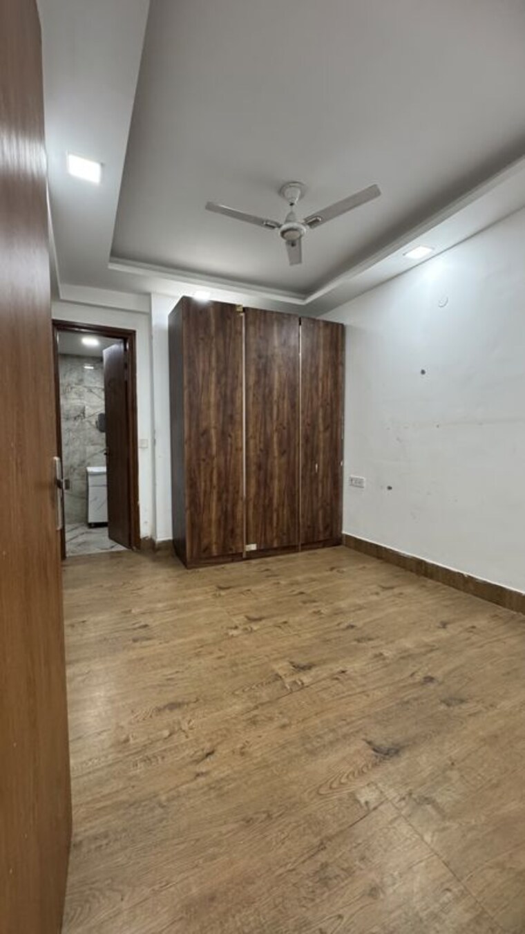 Room, risland-sky-mansion 3 Bedroom 1250 Sq.Ft. Apartment In Chattarpur Delhi 10144150