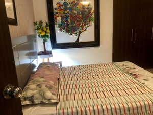 Bedroom in 3 BHK Apartment at Parsvnath Planet, Gomti Nagar – for Rent