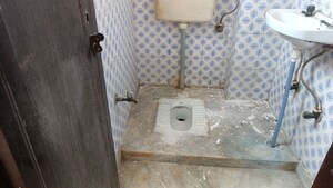 Master Bedroom in 2 BHK Builder Floor at Vaishali Sector 3 – for Rent