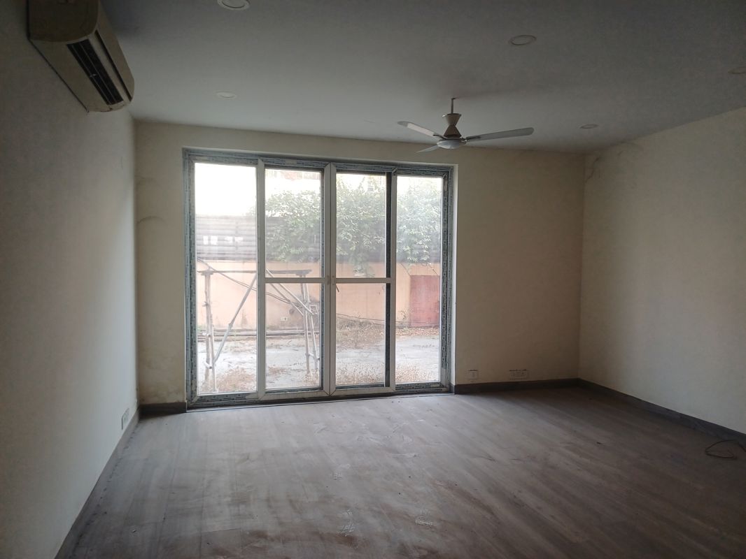 3.5 BHK + Servant Room 2950 Sq.Ft. Apartment in Puri Diplomatic Greens Phase I