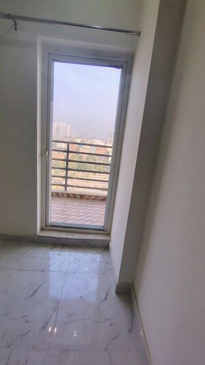 Room in 3 BHK Apartment at Pivotal Paradise, Sector 62 – for Rent