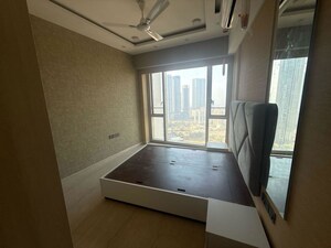Room in 3 BHK Apartment at Lodha The Park, Worli – for Sale
