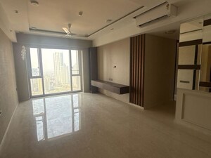 Room in 3 BHK Apartment at Lodha Kiara, Worli – for Sale