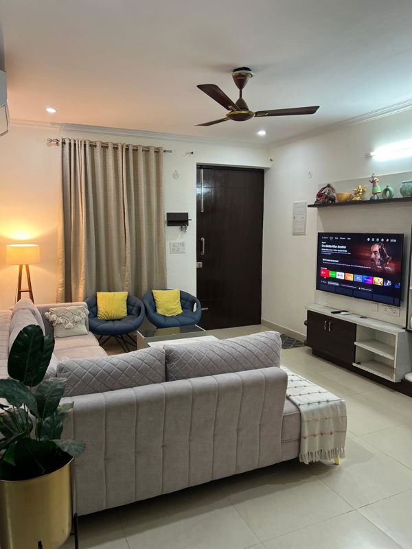 2 BHK + Pooja Room Apartment For Rent in Gomti Nagar