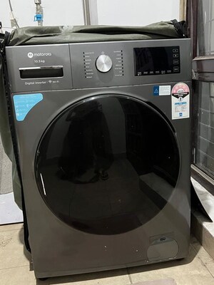 Master Bedroom in 2 BHK Apartment at Gomti Nagar – for Rent