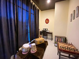 Bedroom in 4 BHK Villa at Malsi – for Rent