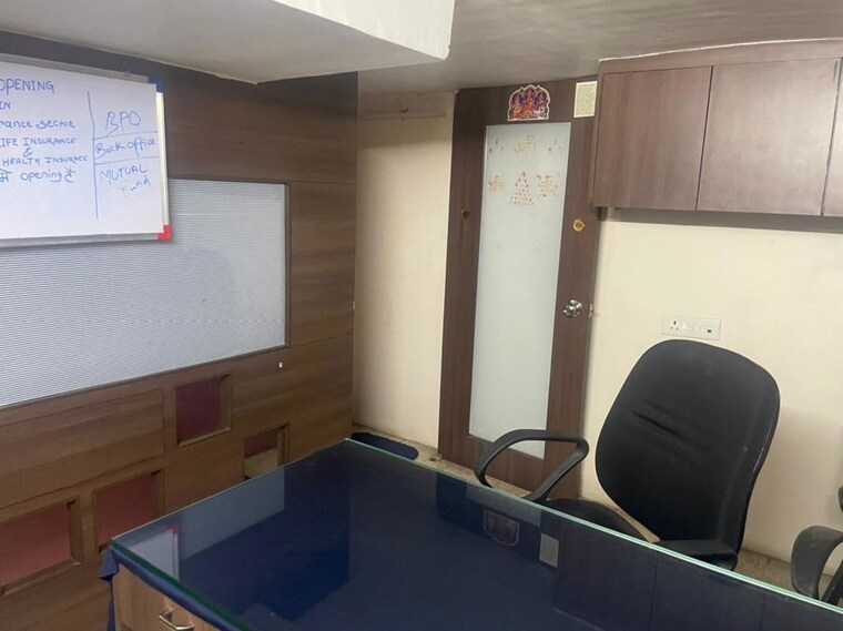 Team Area, haware-fantasia Commercial Office Space 210 Sq.Ft. In Vashi Sector 28 Navi Mumbai 10144279