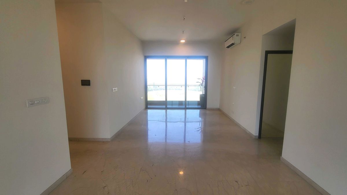 3 BHK + Servant Room,Extra Room Apartment For Sale in Piramal Mahalaxmi