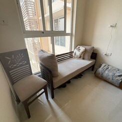 1.5 BHK + Extra Room Apartment For Rent in Sheth Avante