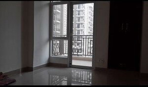 Room in 3 BHK Apartment at Aims Golf Avenue II, Sector 75 – for Sale
