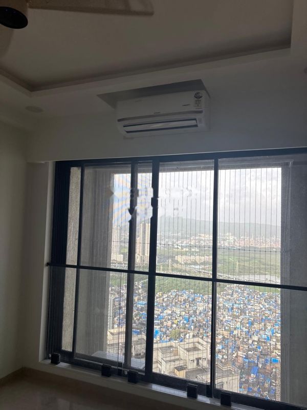 2 BHK 1000 Sq.Ft. Apartment in Dosti Eastern Bay