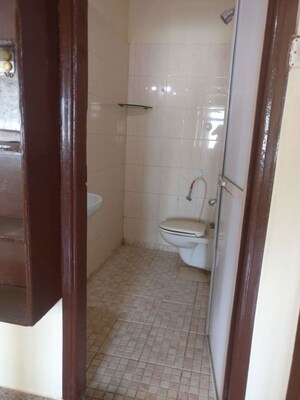 Bathroom in 2 BHK Apartment at Velentine Tower, Goregaon East – for Sale