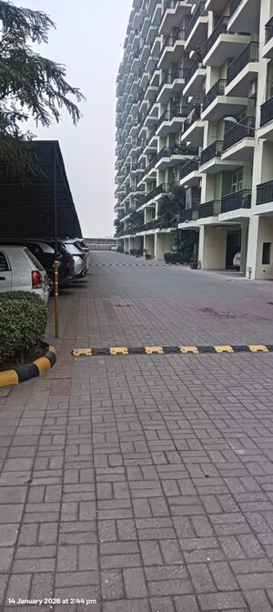 Balcony in 2.5 BHK Apartment at Sushma Green vista, Ghazipur – for Sale