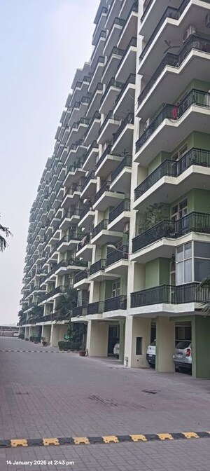 2.5 BHK Apartment For Sale in Sushma Green vista, Ghazipur