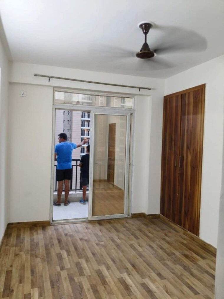 Room, aims-golf-town 2 Bedroom 960 Sq.Ft. Apartment In Sector 4 Greater Noida Greater Noida 9296974