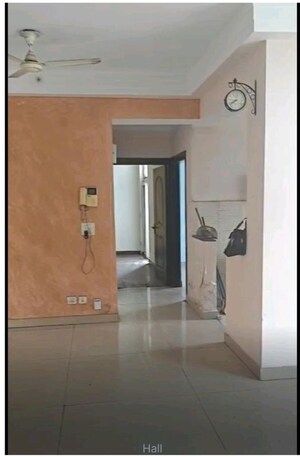Room in 2 BHK Apartment at Amrapali Platinum, Sector 119 – for Sale