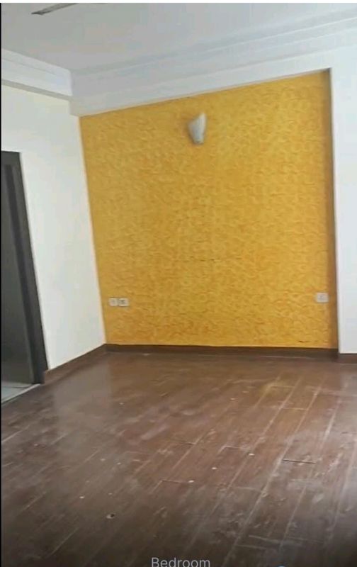 2 BHK 1000 Sq.Ft. Apartment in Amrapali Platinum