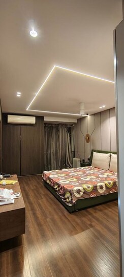 3.5 BHK + Study Room Villa For Rent in Sector 47