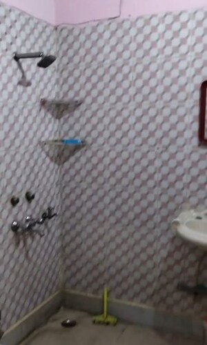 Bathroom in 2 BHK Builder Floor at Sector 21 – for Rent