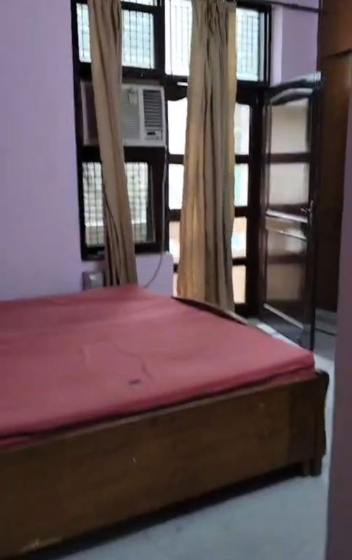 2 BHK Builder Floor For Rent in Sector 21