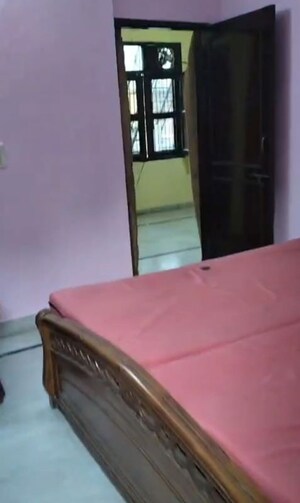 Bedroom in 2 BHK Builder Floor at Sector 21 – for Rent