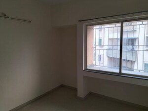 Room in 2 BHK Apartment at Mantra Majestica, Hadapsar – for Sale
