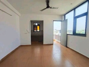 1 BHK Builder Floor For Rent in Saket