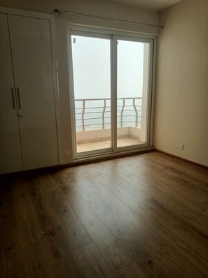 Room in 3 BHK Apartment at Lotus Panache, Sector 110 – for Rent
