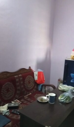 Living Room in 2 BHK Builder Floor at Sector 21 – for Rent