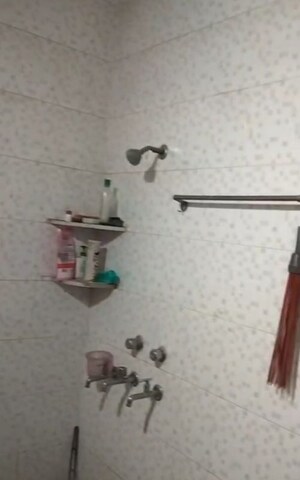 Furnished Amenities in 2 BHK Builder Floor at Sector 21 – for Rent