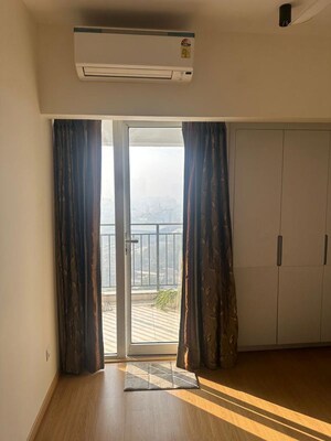 Room in 3 BHK Apartment at Godrej Woods, Sector 43 – for Rent