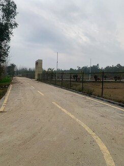Plot For Sale in Biharigarh