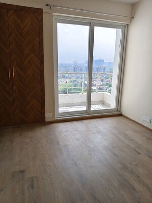 Room in 3 BHK Apartment at Lotus Panache, Sector 110 – for Rent